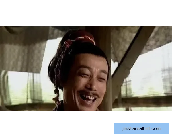 悲剧源于童年阴影艾维曾自曝遭受性虐待导致荒唐行为