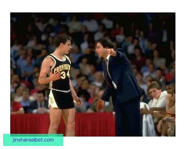 公牛主帅多诺万成北卡校队接盘头号人选史蒂文斯主动退出竞争